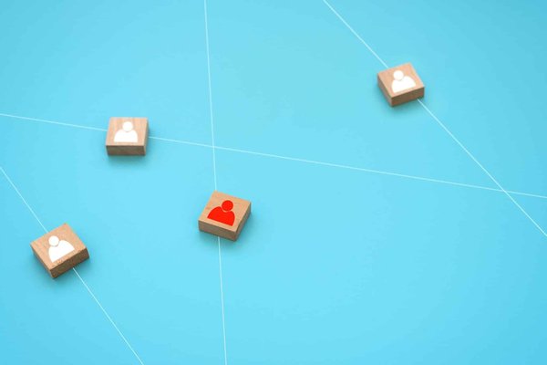 Comment le Wing Chun peut-il contribuer à développer une meilleure conscience de la distance dans les arts martiaux?