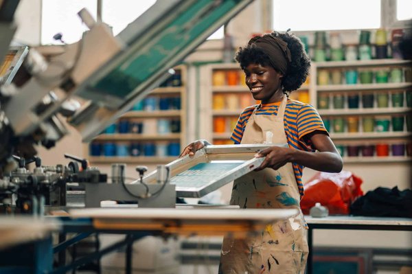 Quel est l'impact des changements de température sur la pression des pneus de vélo et comment l'ajuster?