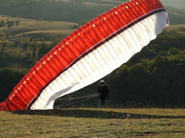 Saut en parapente à Annecy : une aventure aérienne inoubliable